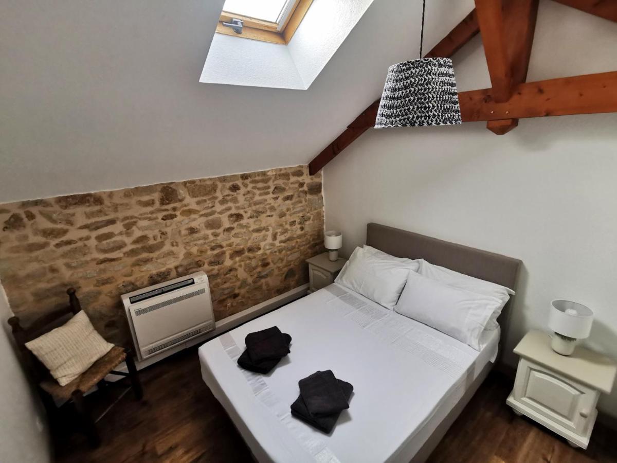 3 Self-Contained Gites With Pool And Games Room Saint-Georges-de-Noisne Экстерьер фото