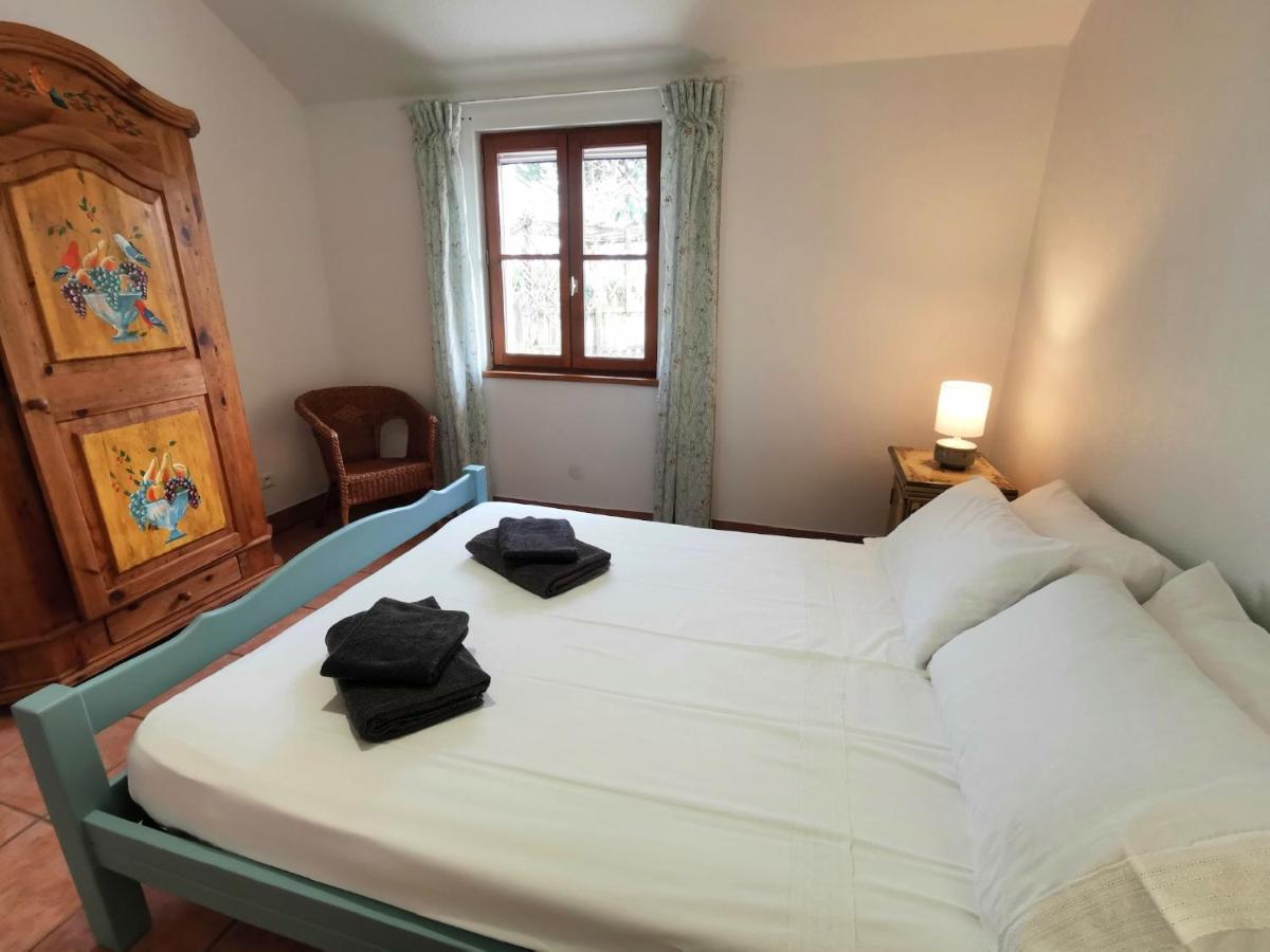 3 Self-Contained Gites With Pool And Games Room Saint-Georges-de-Noisne Экстерьер фото
